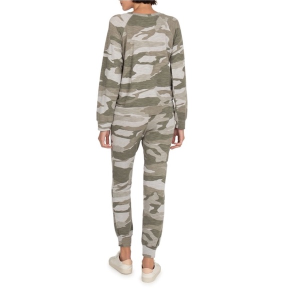 Monrow Women’s Vintage Oversized Camouflage Print Joggers Size XS - Picture 5 of 5